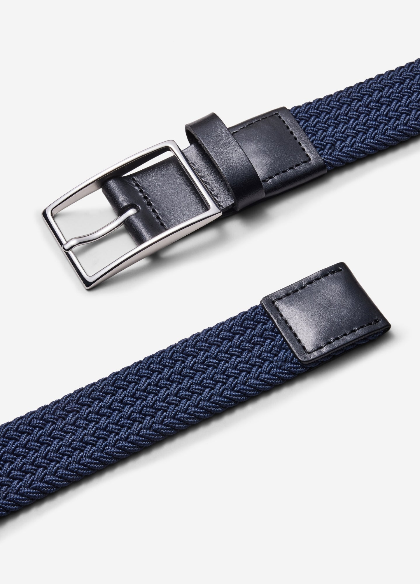 11-363_NAVY_2_desktop_1722903319