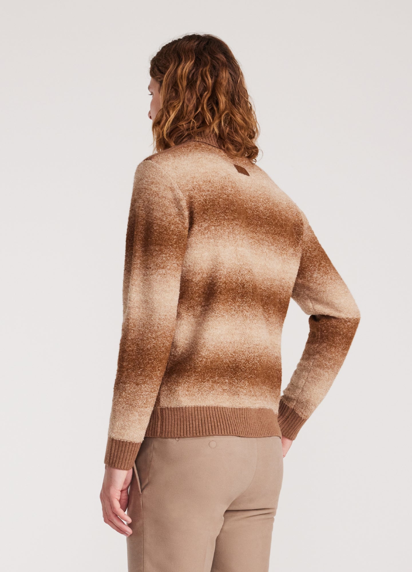5-945_CARAMEL_5_desktop_1717382049