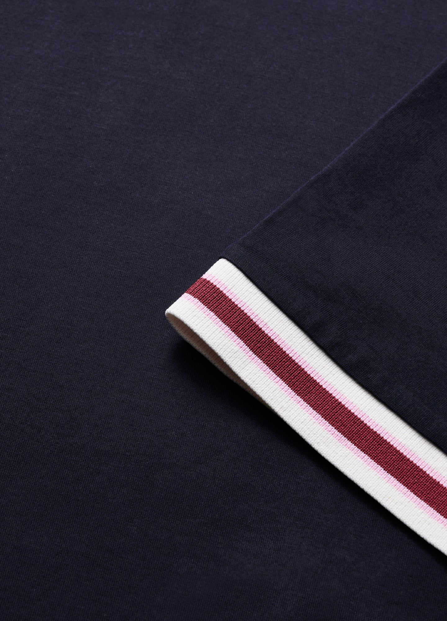 Concealed Trim T-Shirt Navy