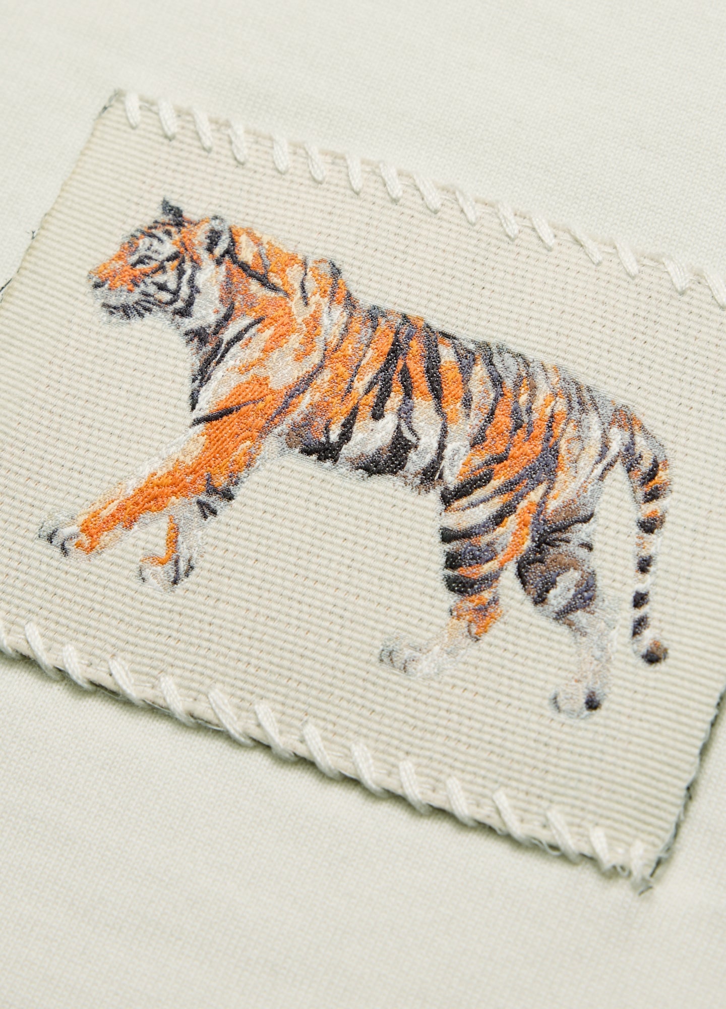 Hotel de CALIBRE Print T-shirt Ivory