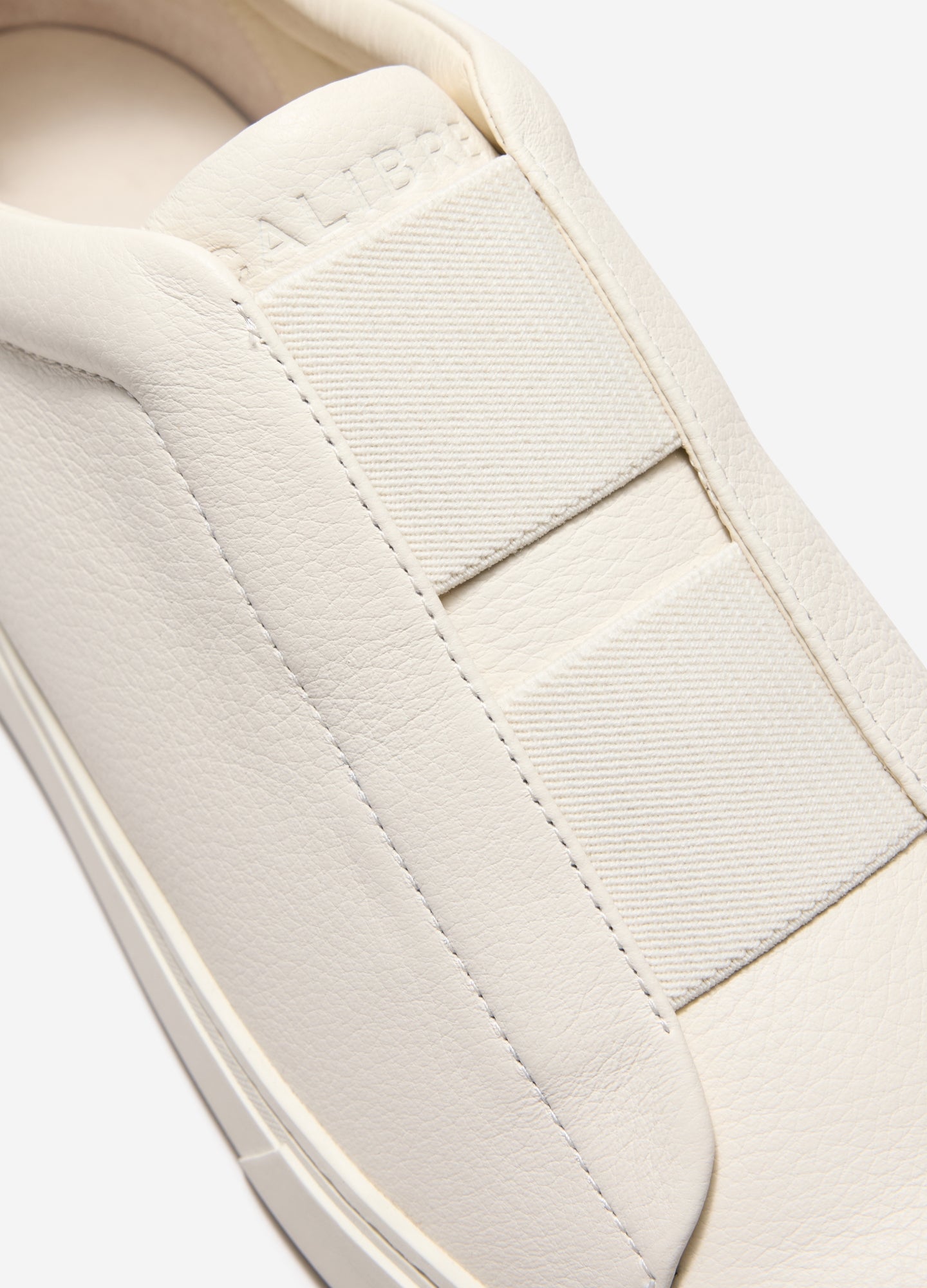 Slip-On Elastic Sneaker Cream