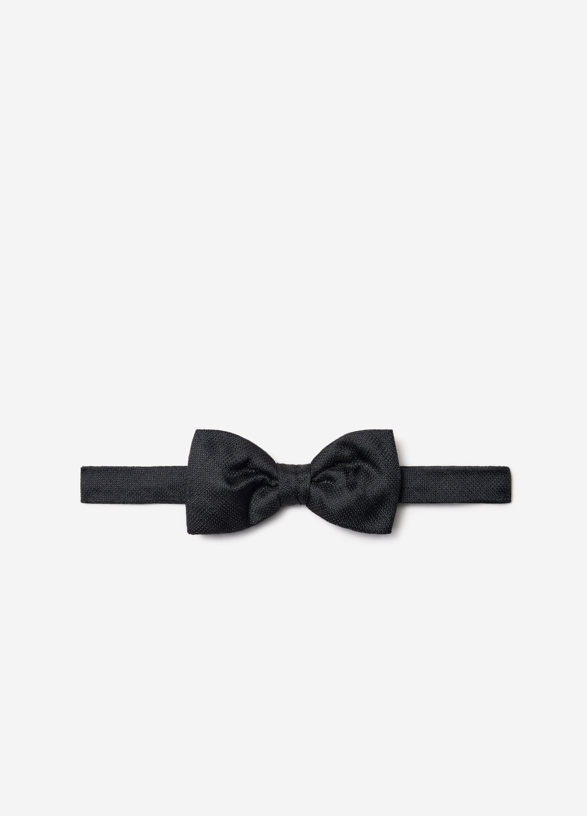 Matte Silk Bow Tie Black