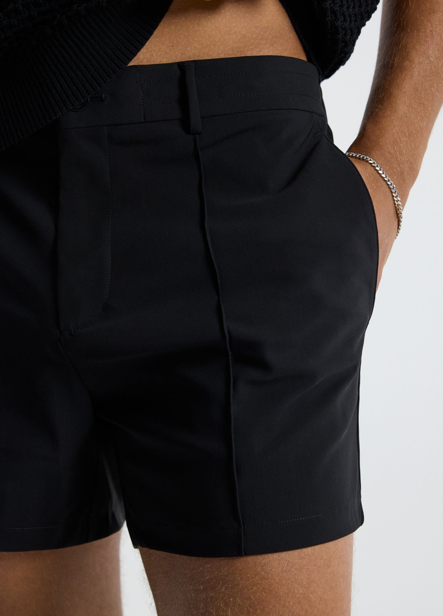 Performance Pintucked Shorts Black