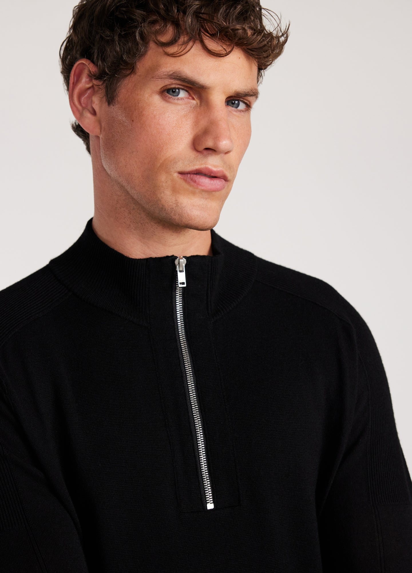 Merino Funnel Neck Sweater Black