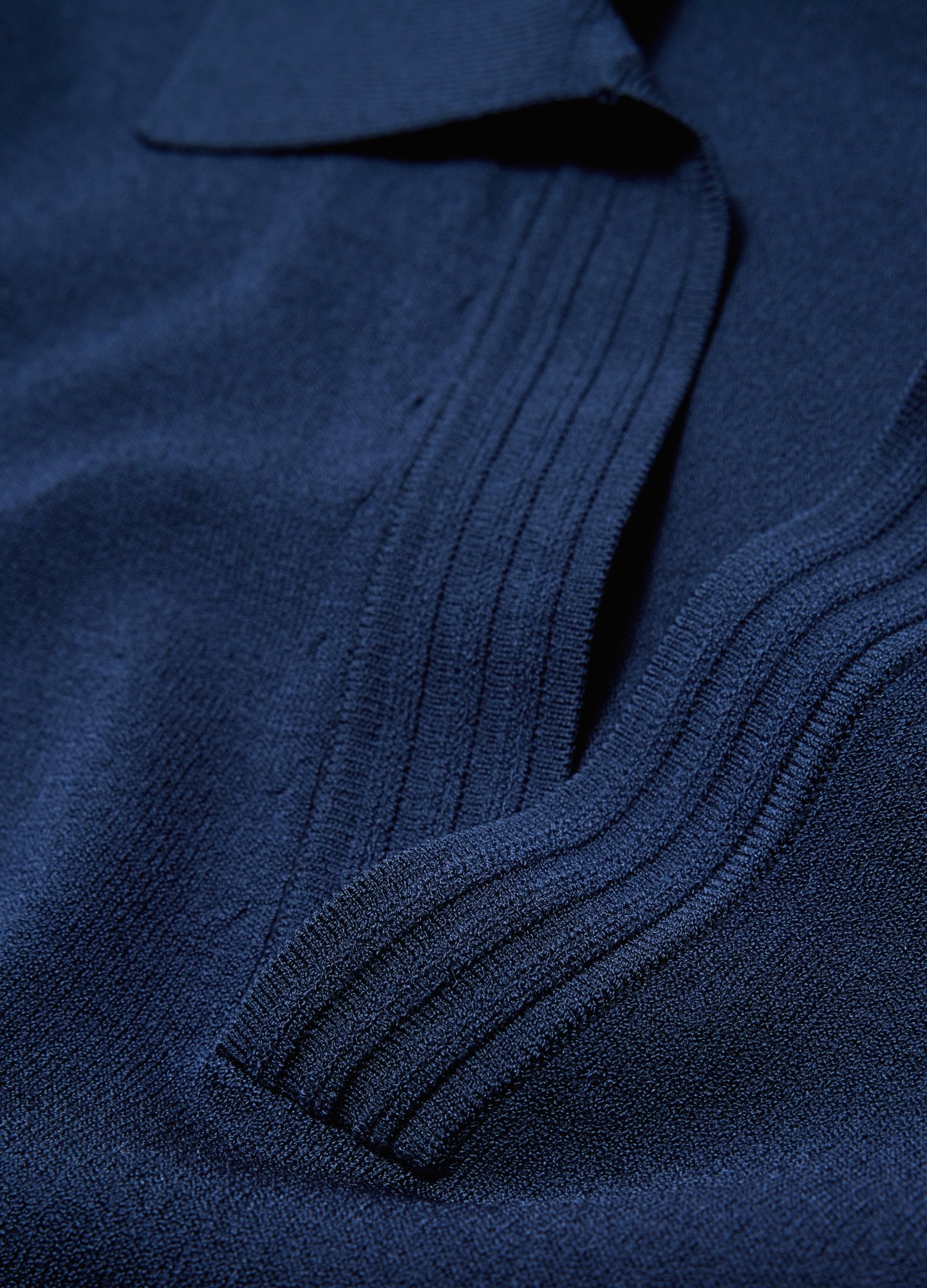 Tech Shoulder Trim Polo Marine Blue