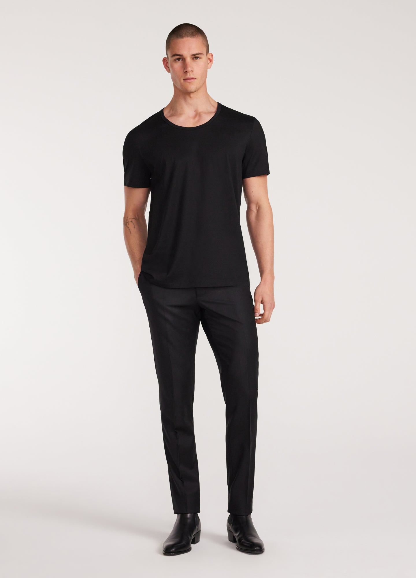 Scoop Neck T-shirt Black